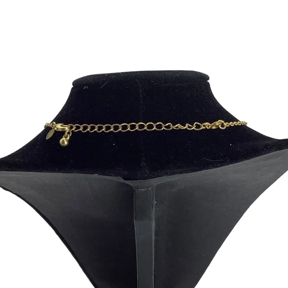Avon this lariat
